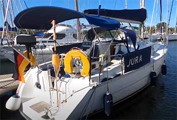 Beneteau 323 Sailboat