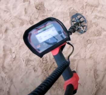 Minelab Vanquish 340 Metal Detector