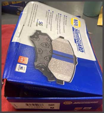 NAPA SilentGUARD Brake Pads