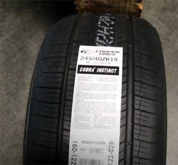 Cooper Cobra instinct Tire