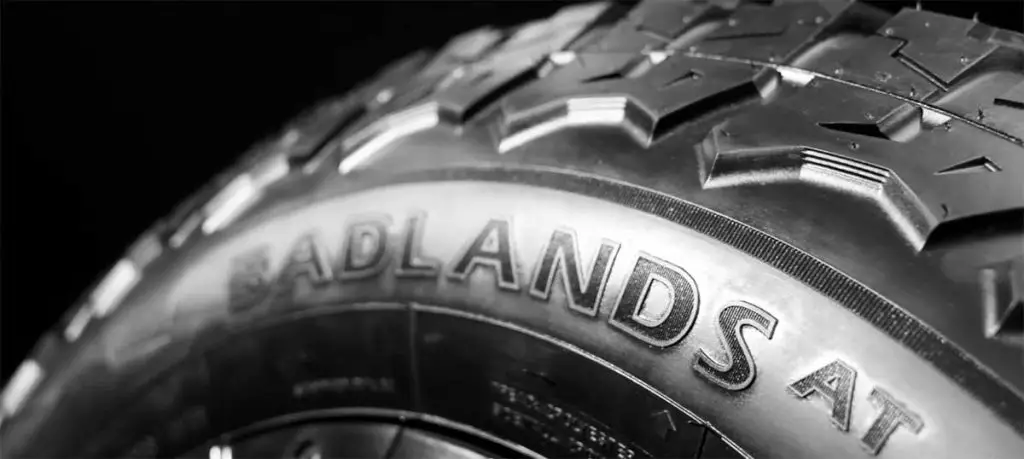 Mastertrack Badlands AT Tire