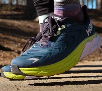 HOKA Arahi 6 Shoe