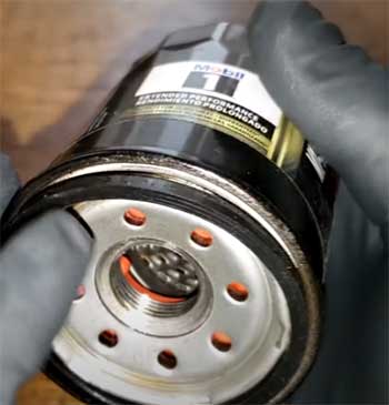 Mobil 1 Extended Performance Oil Filter