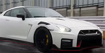 Nissan GT-R