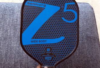 onix z5 graphite pickleball paddle