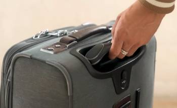 travelpro maxlite vs platinum elite