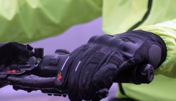 seirus xtreme all weather gloves