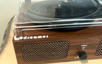 udreamer record player