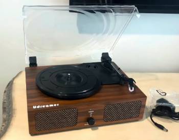udreamer record player