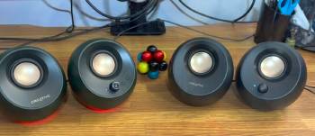 creative pebble v3 vs pro