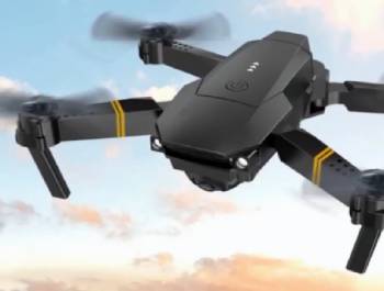 skyhawk 4k drone