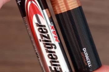 duracell power boost vs energizer max