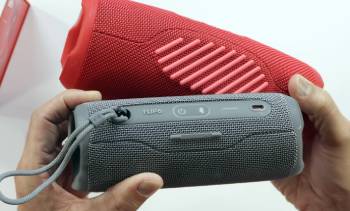 jbl flip 6 vs charge 5