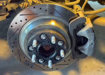 detroit axle brake pads